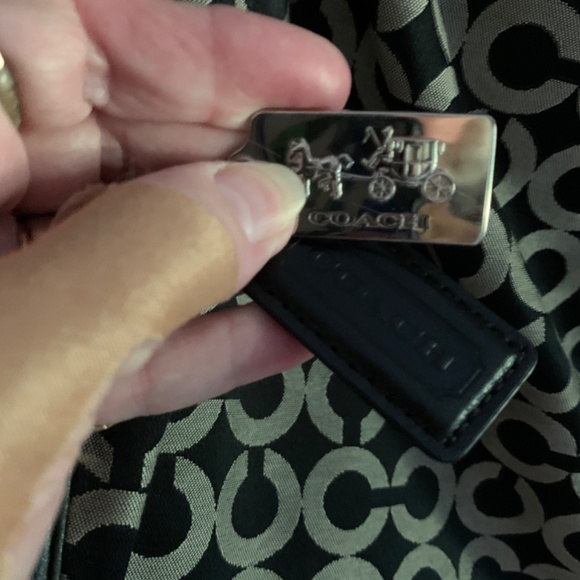 Purses - Picture 4 of 4